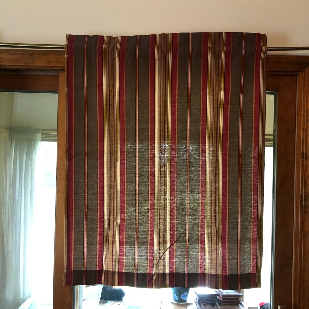 Pair of short curtains